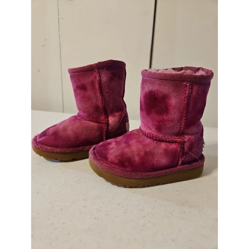 UGG classic toddler